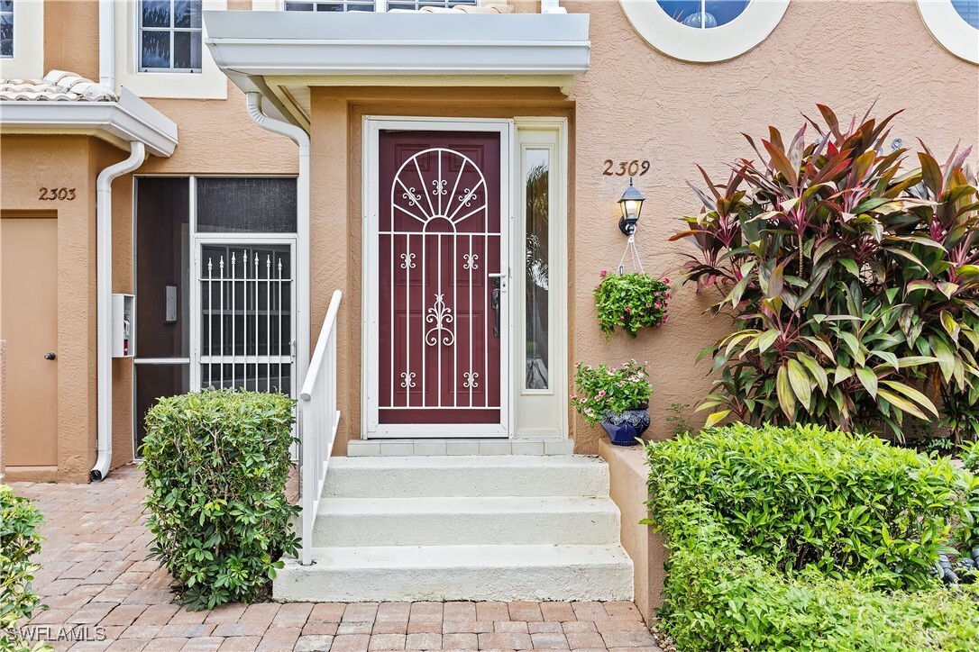 Property Photo: 28068 Cavendish Court 2309 FL 34135