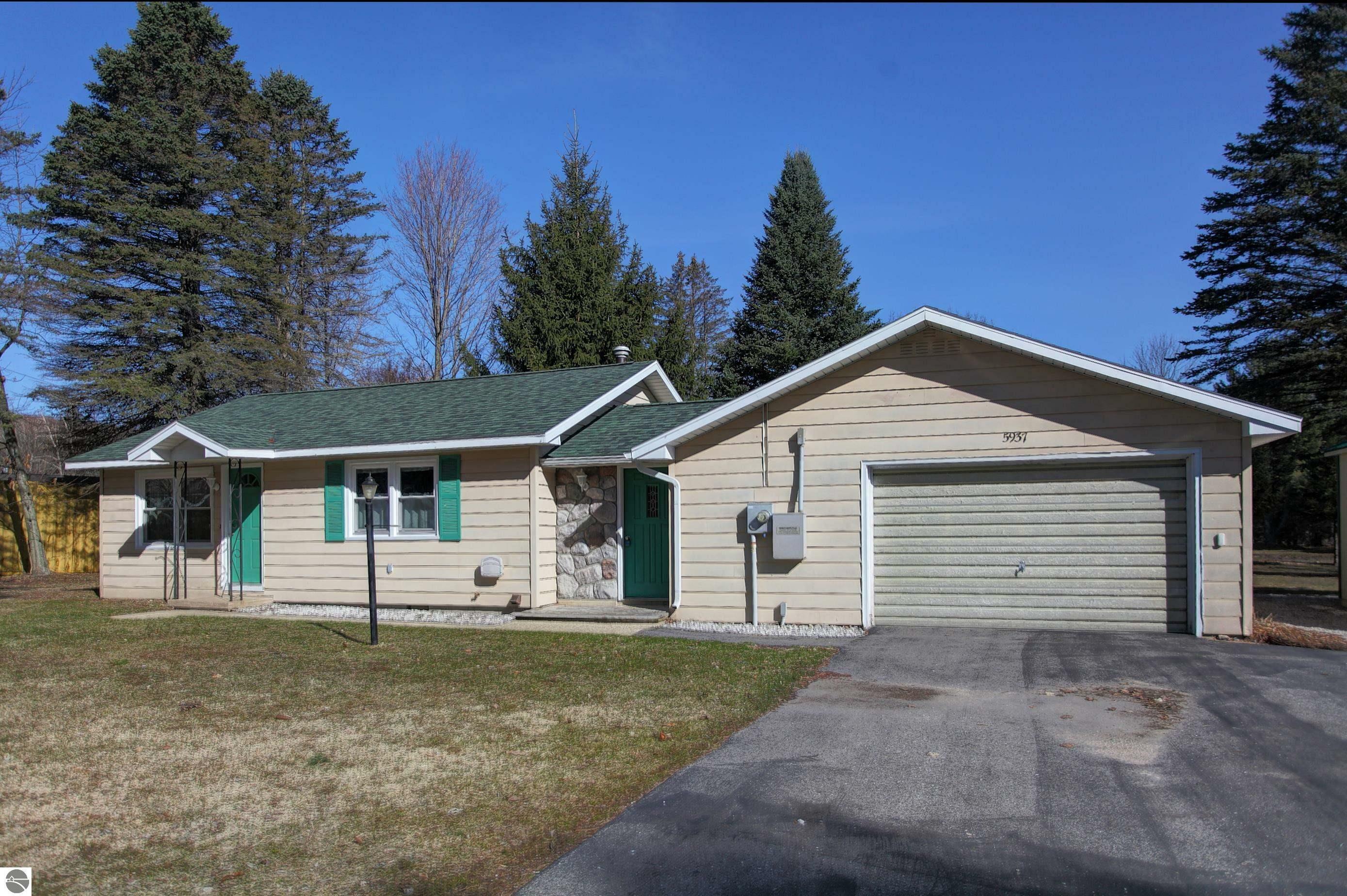 5937 Fourth Street  Bellaire MI 49615 photo