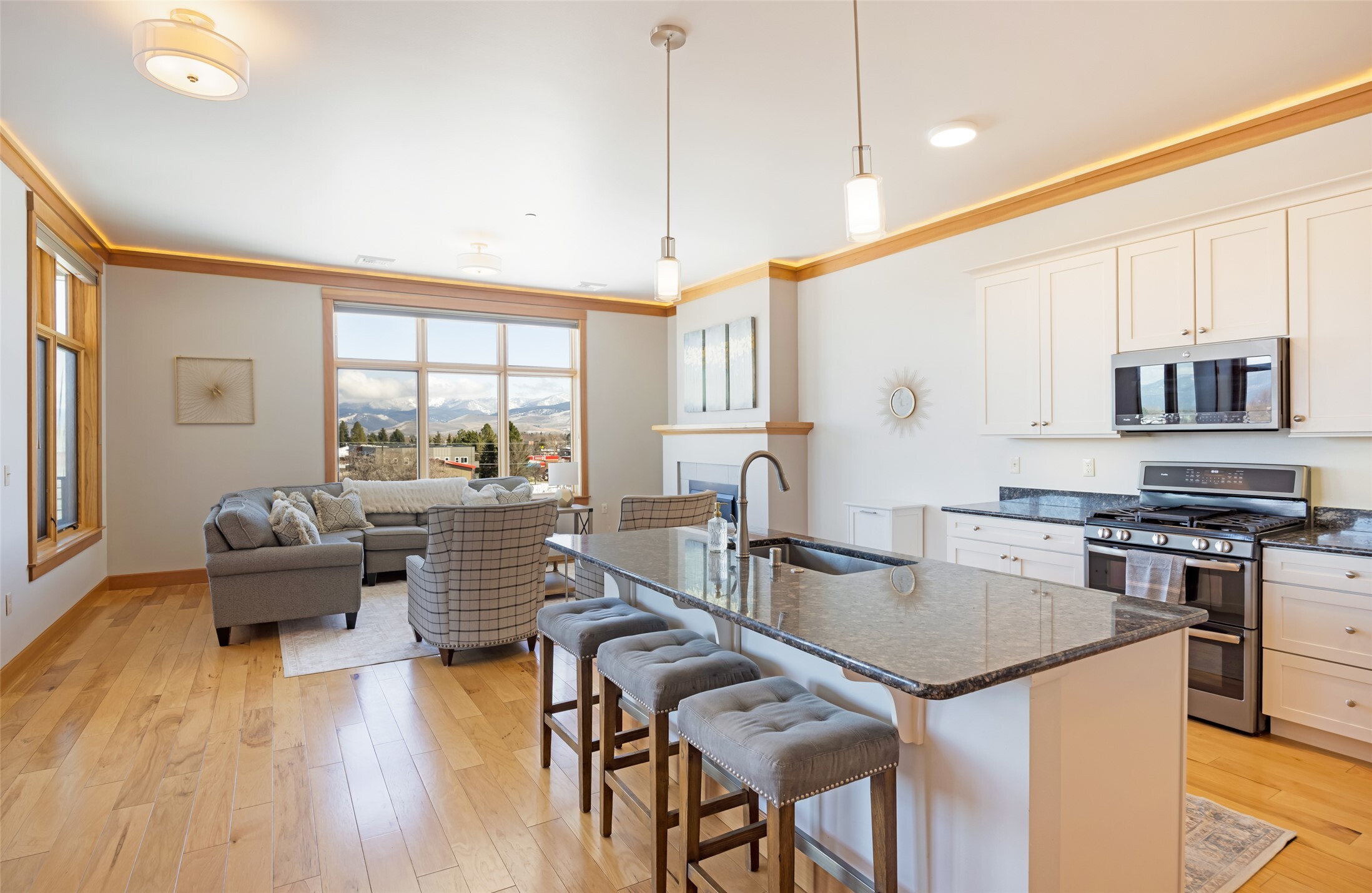 Property Photo: 2625 Dearborn Avenue 403 MT 59804