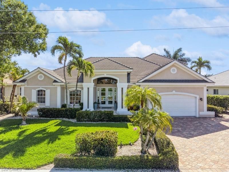 Property Photo: 61 N Barfield Dr FL 34145