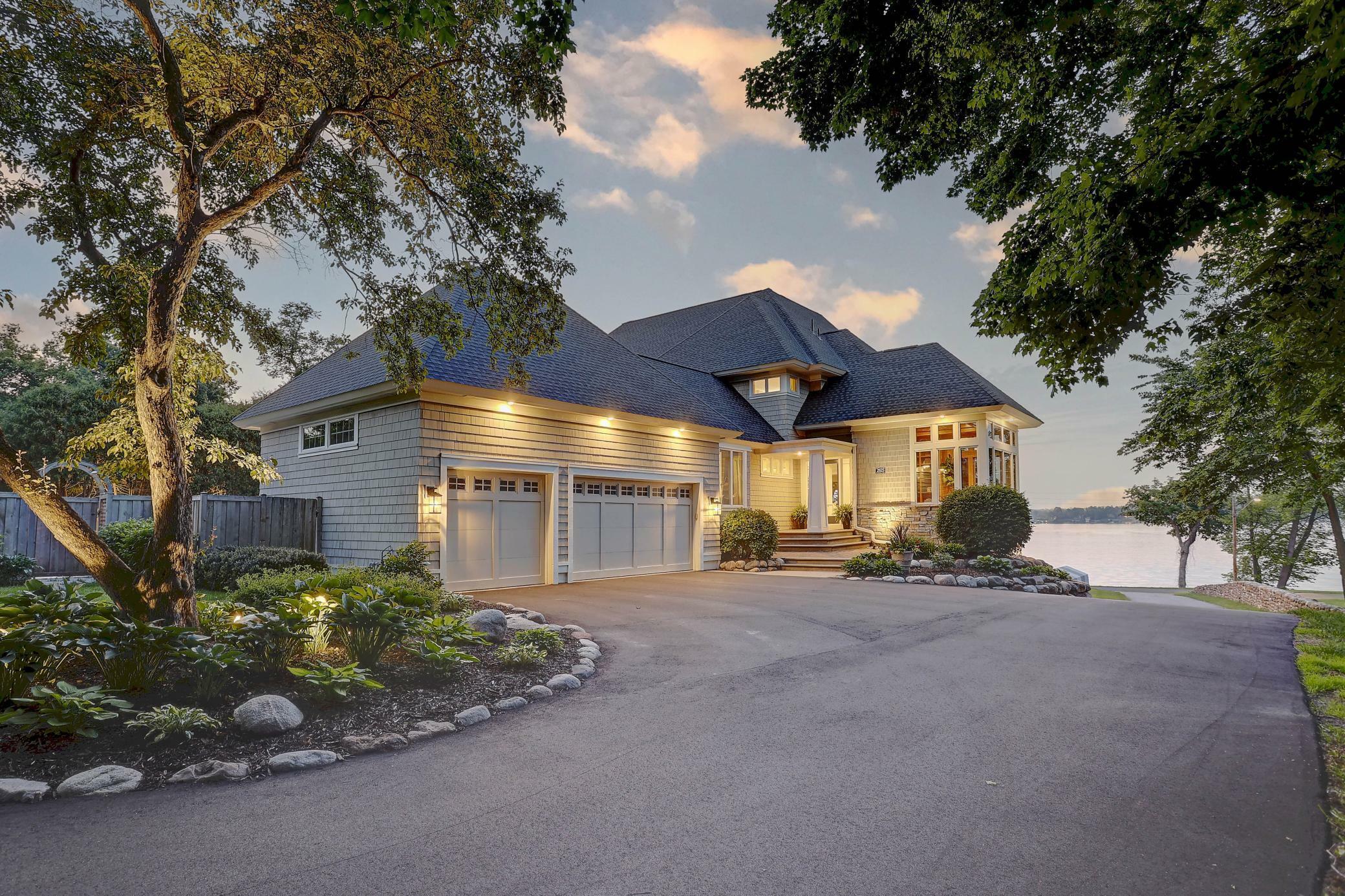 Property Photo: 2625 Woodbridge Road MN 55391