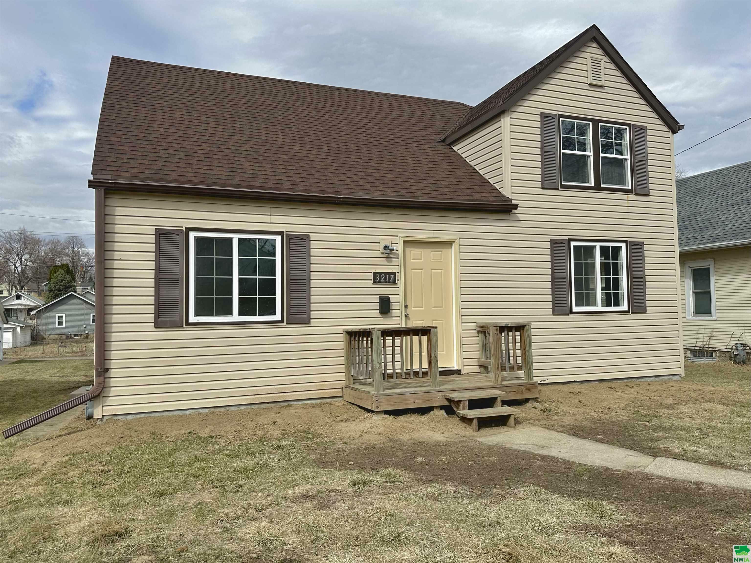 Property Photo: 3217 4th Ave IA 51106