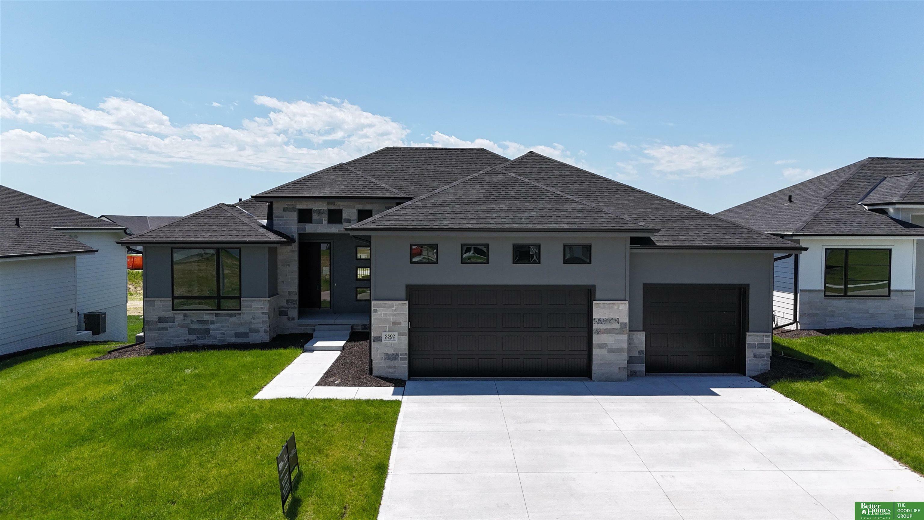 5502 N 212th Street  Elkhorn NE 68022 photo