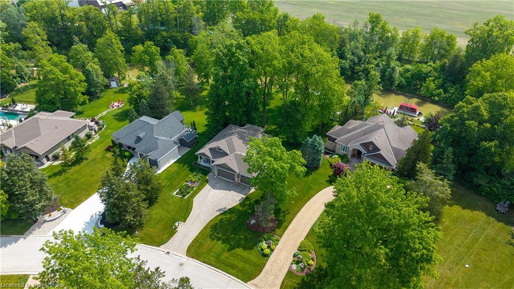 Photo de la propriété: 10138 Merrywood Drive ON N0M 1T0