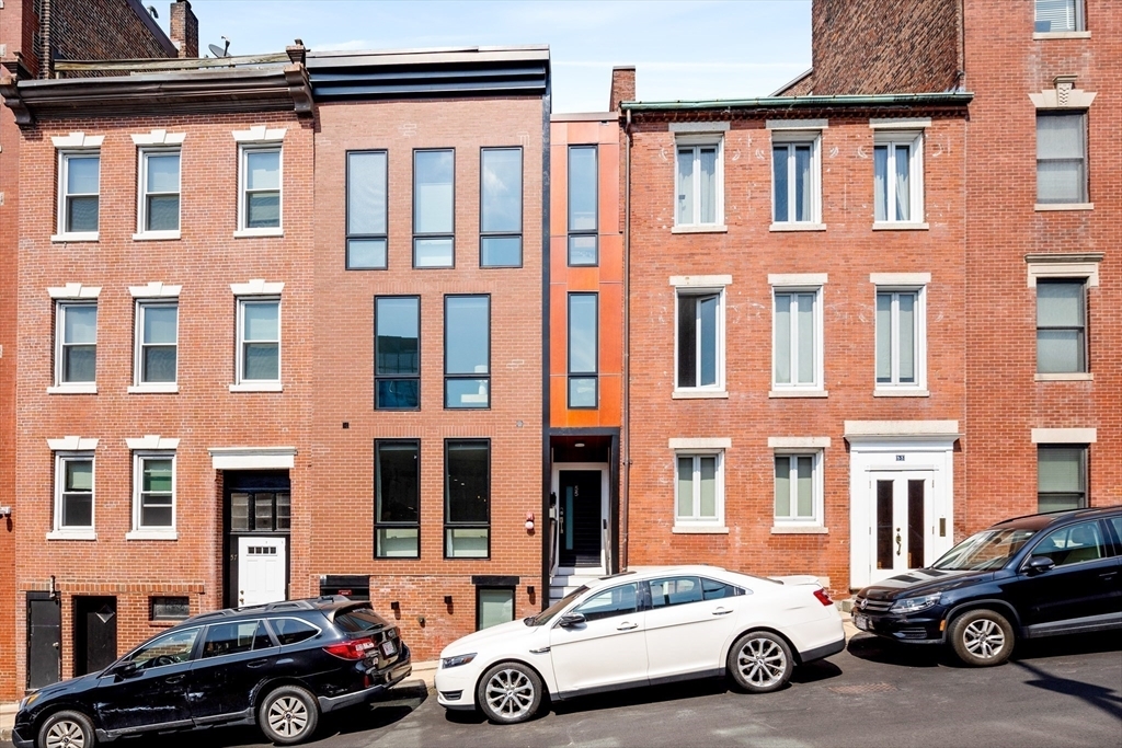 Property Photo: 55 Hull St 1 MA 02113