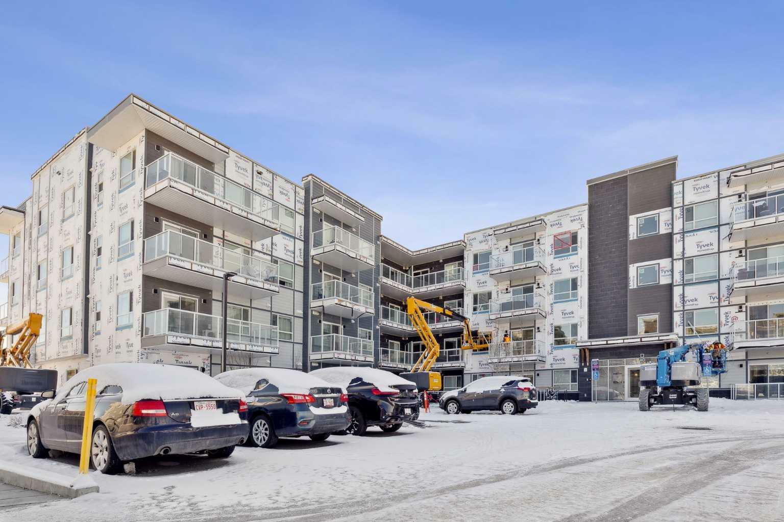 Property Photo: 40 Carrington Plaza NW 420 AB T3P 1X7