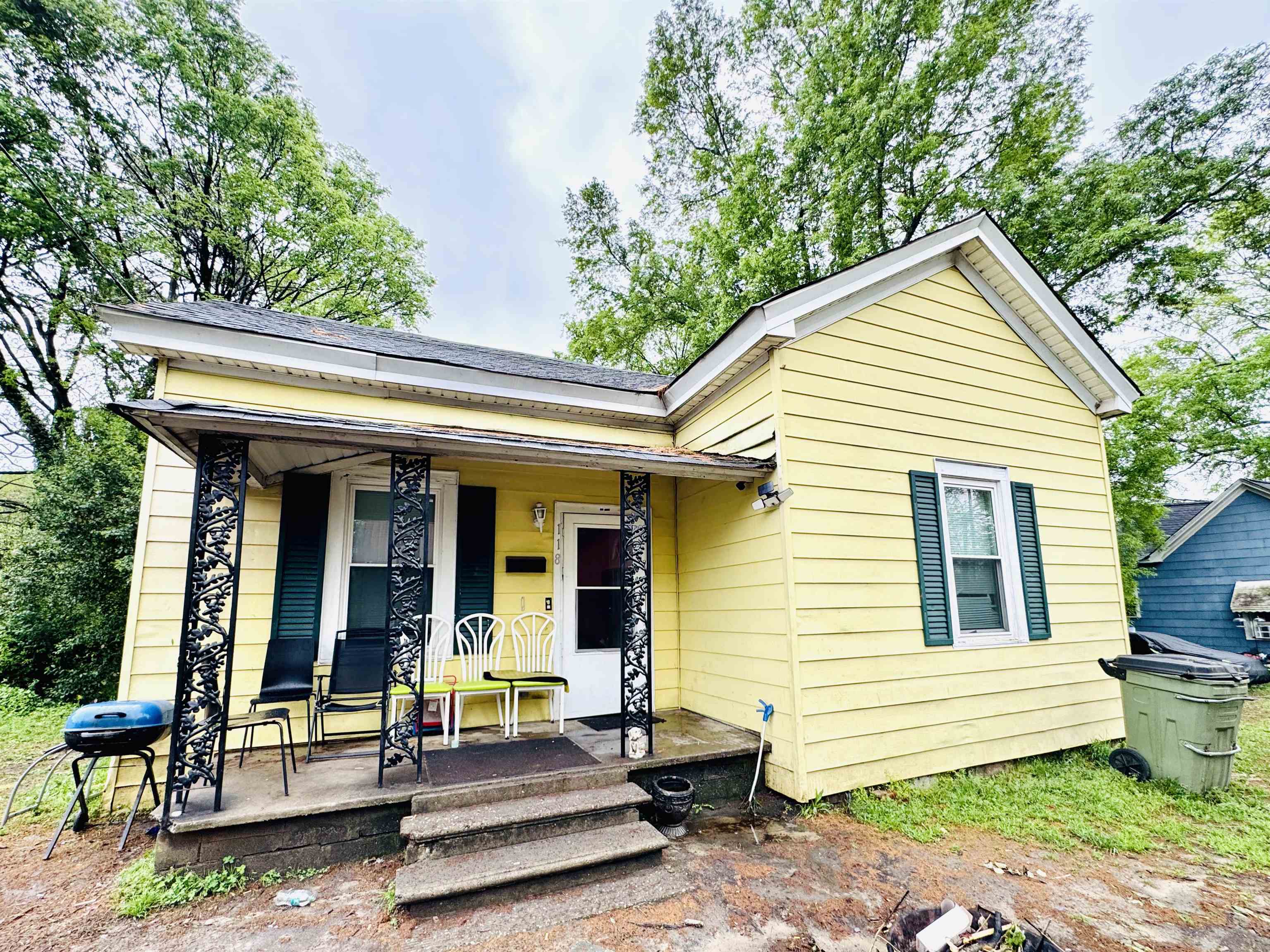 Property Photo:  118 Cherry Street  SC 29340 