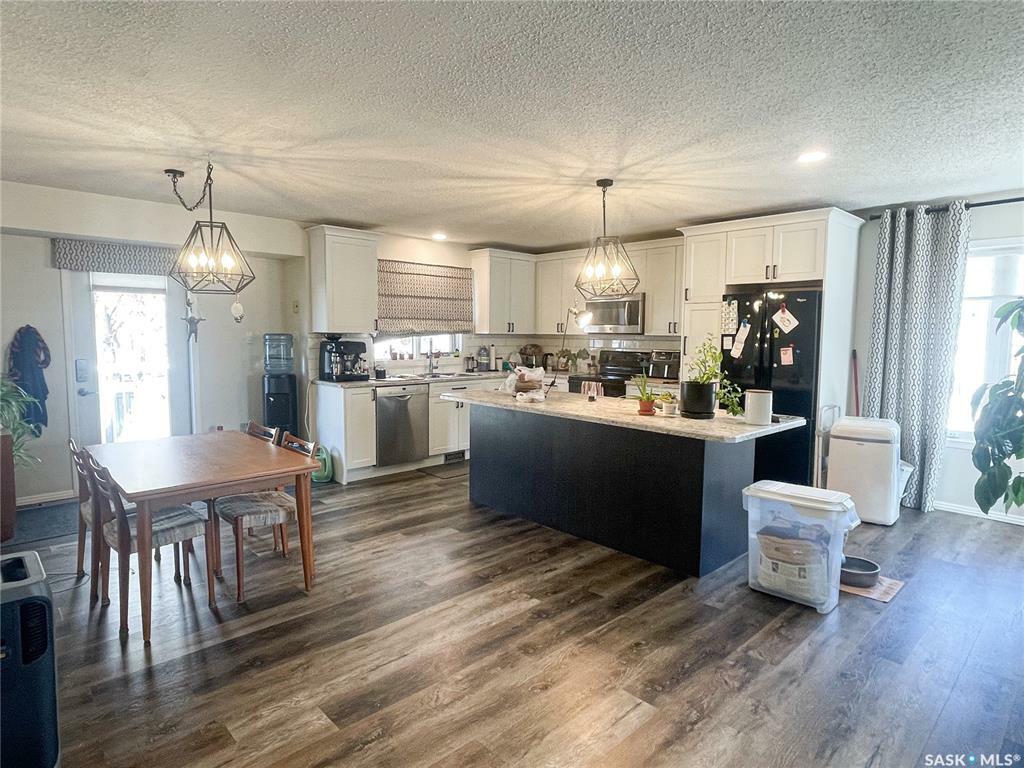 Photo de la propriété: 501 2nd Street W SK S9X 1C9
