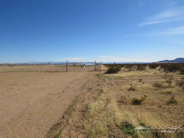 Property Photo: 0 Arroyo Avenue CA 93501