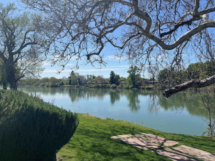 Property Photo:  300 Agua Verdi Drive  CA 96080-2437 