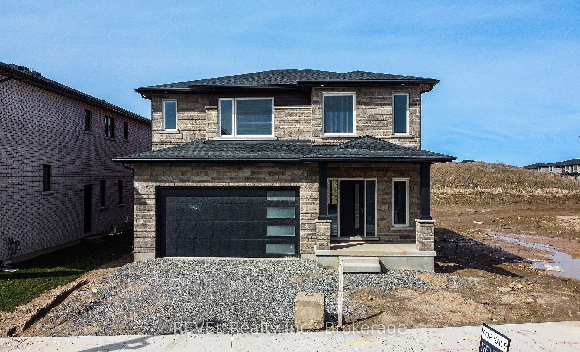 Property Photo: 111 Acacia Road ON L0S 1E6