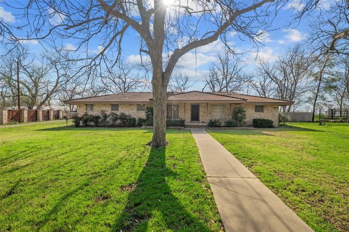 7705 Shelton Road  Austin TX 78725 photo