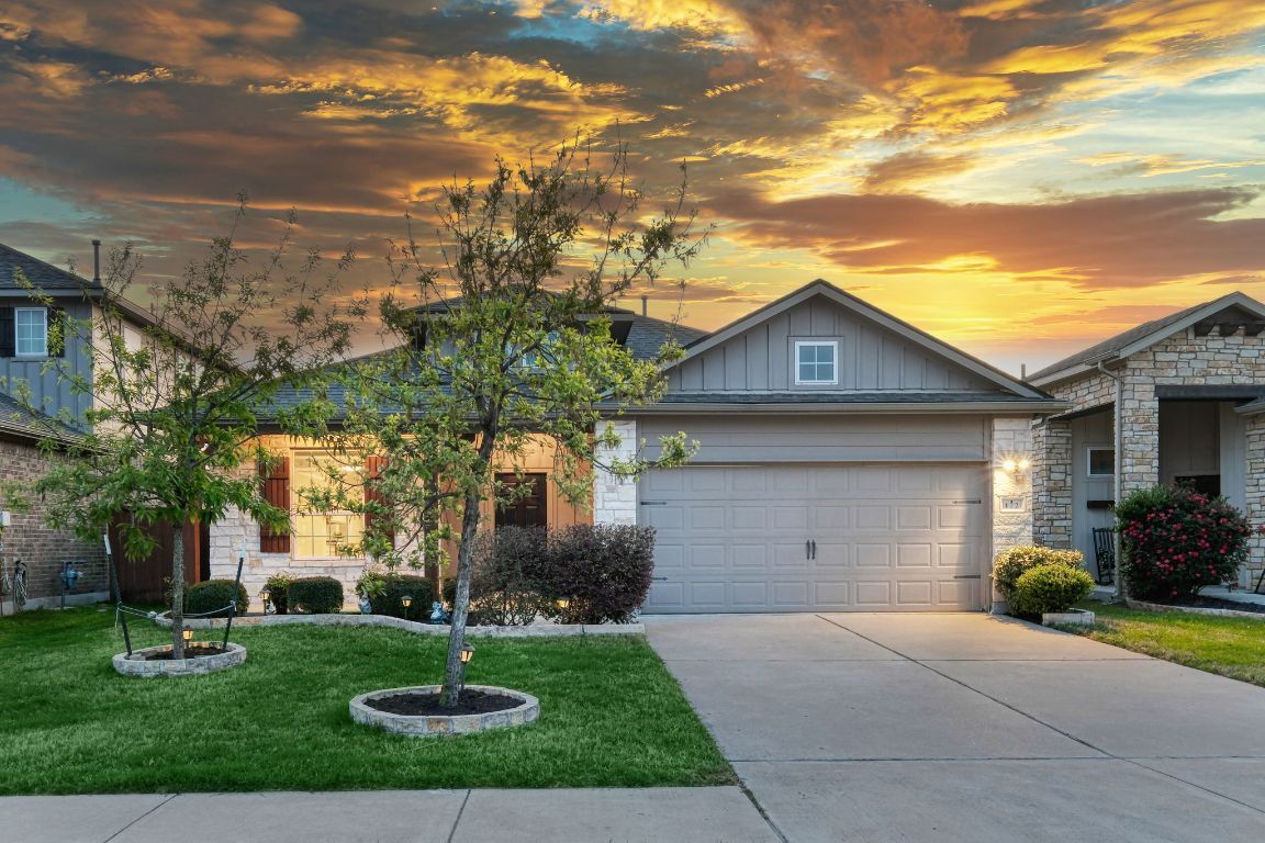 Property Photo: 172 Salt Fork Drive TX 78642