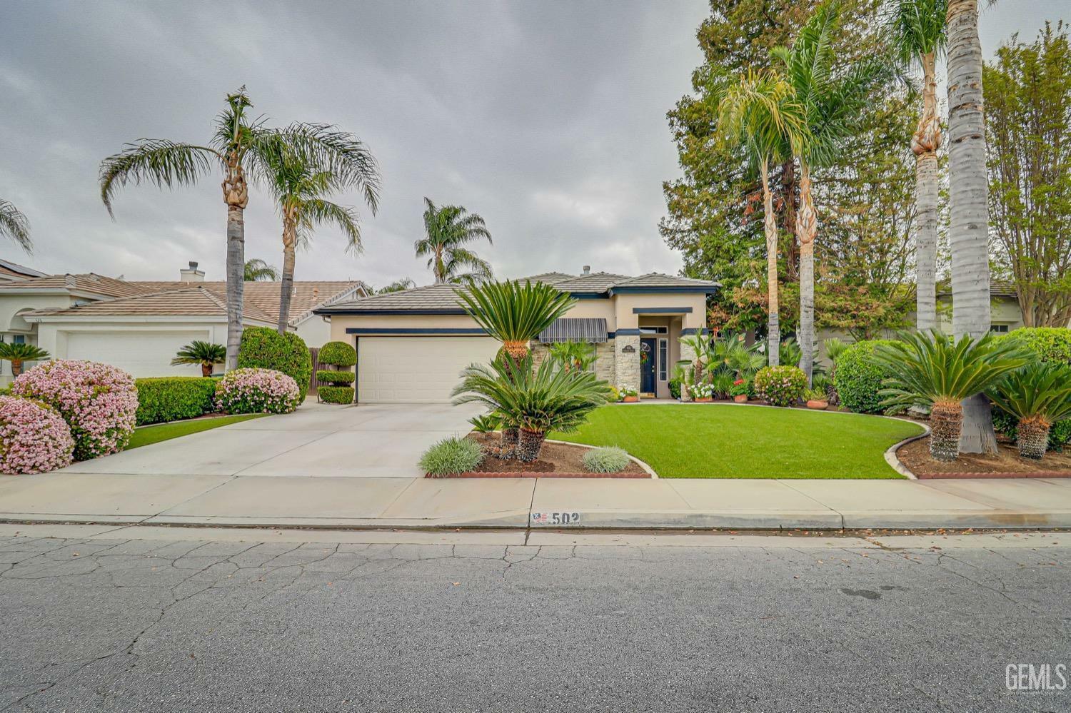 502 Lewisham Street  Bakersfield CA 93311 photo