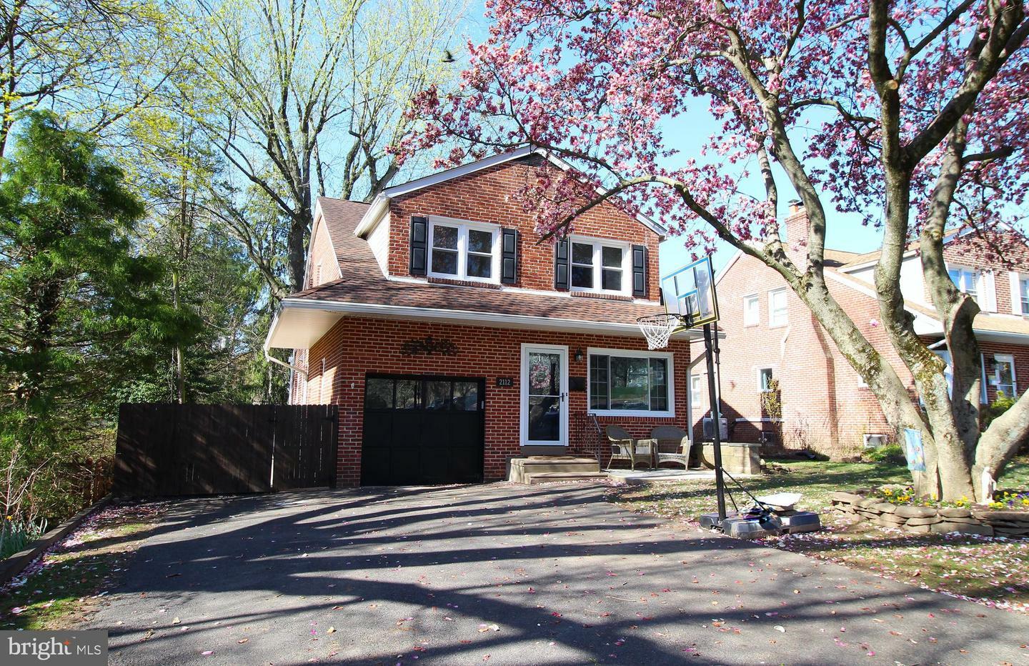Property Photo:  2112 Woodland Road  PA 19001 