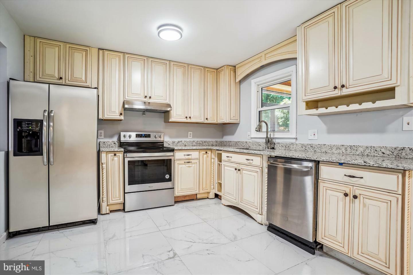 Property Photo: 30 Snowbird Lane VA 22554