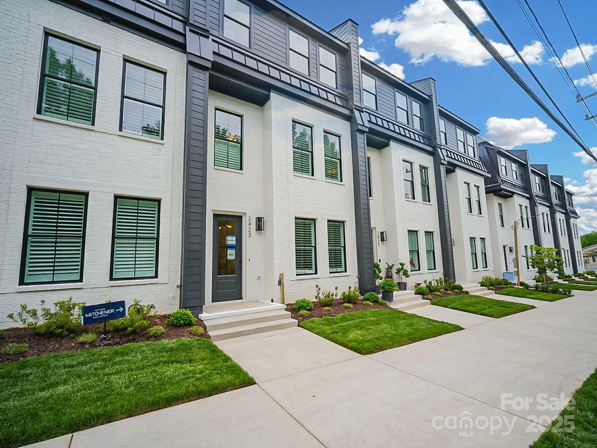 2520 Park Rose Lane 14  Charlotte NC 28204 photo