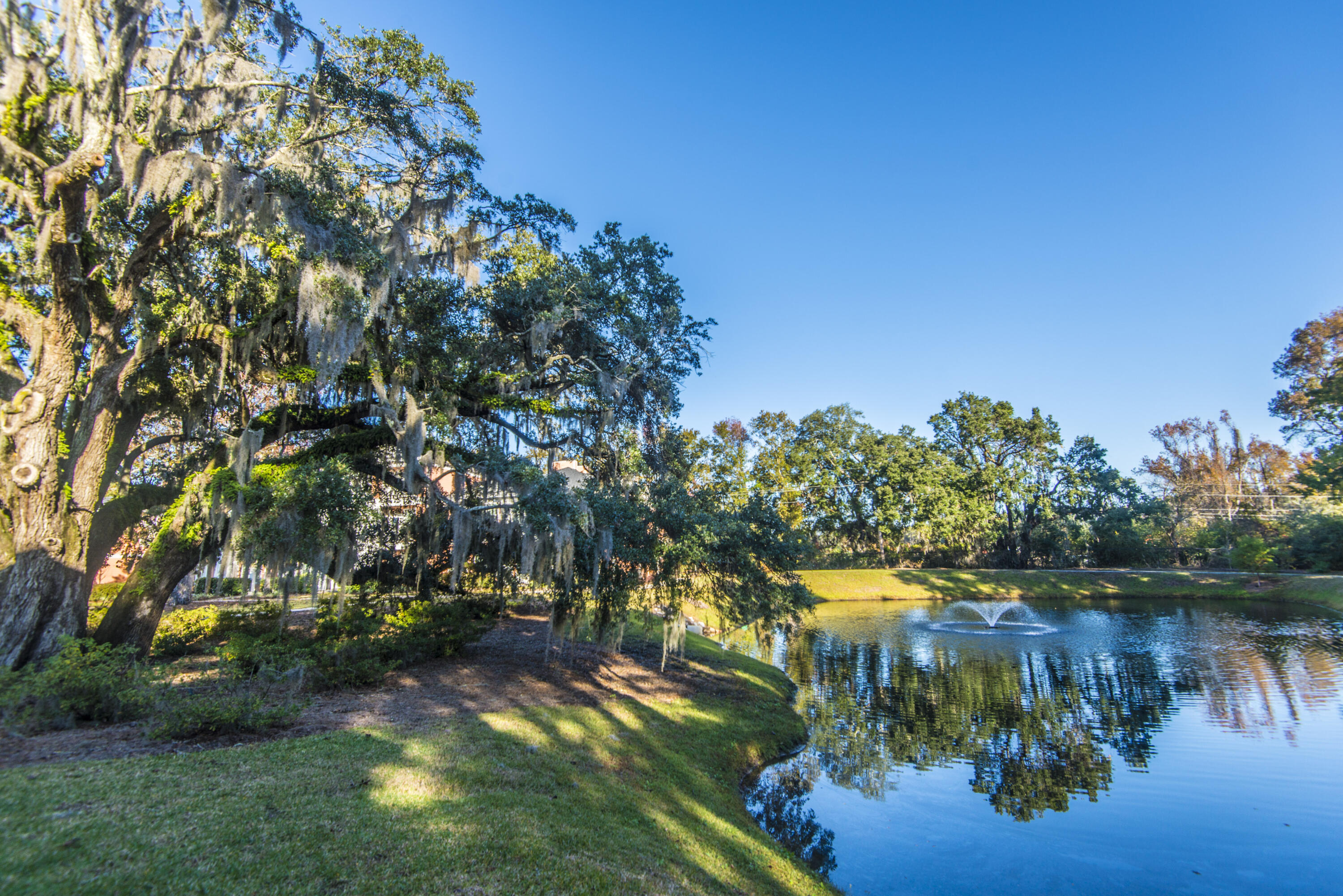 Property Photo: 2221 Chatelain Way SC 29464