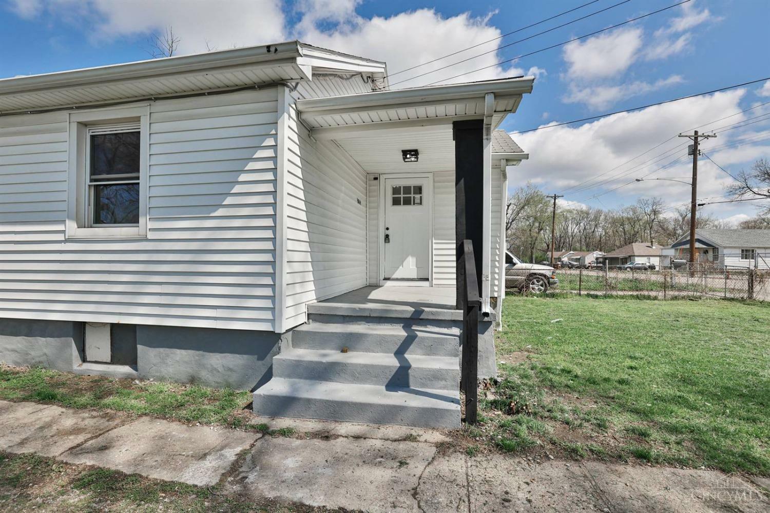 Property Photo: 3014 Ben Harrison Street OH 45044