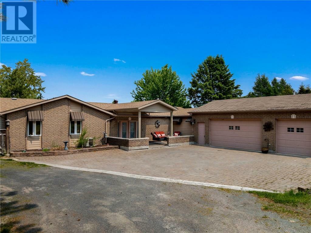 740 Dew Drop Road  Greater Sudbury ON P3G 1L1 photo
