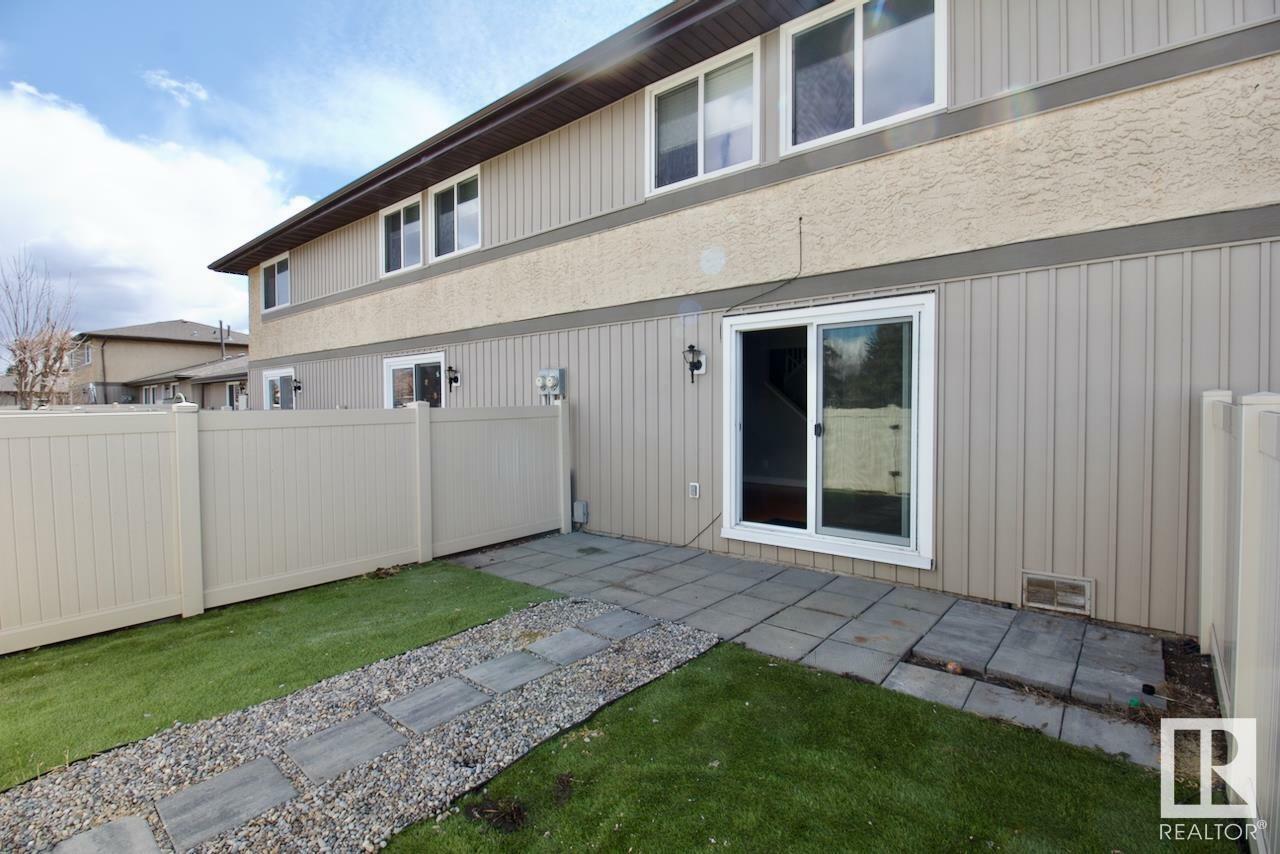 Property Photo: 8930 99 Avenue 95 AB T8L 3L1