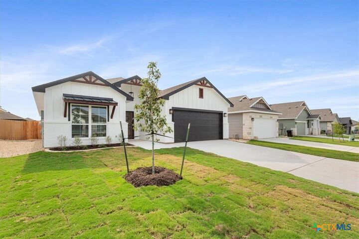 Property Photo:  2221 Bigtooth Maple Road  TX 76502 