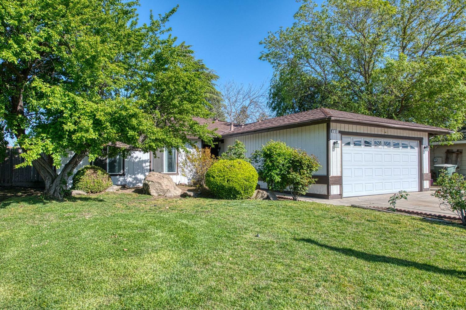 2991 Terry Avenue  Clovis CA 93612 photo