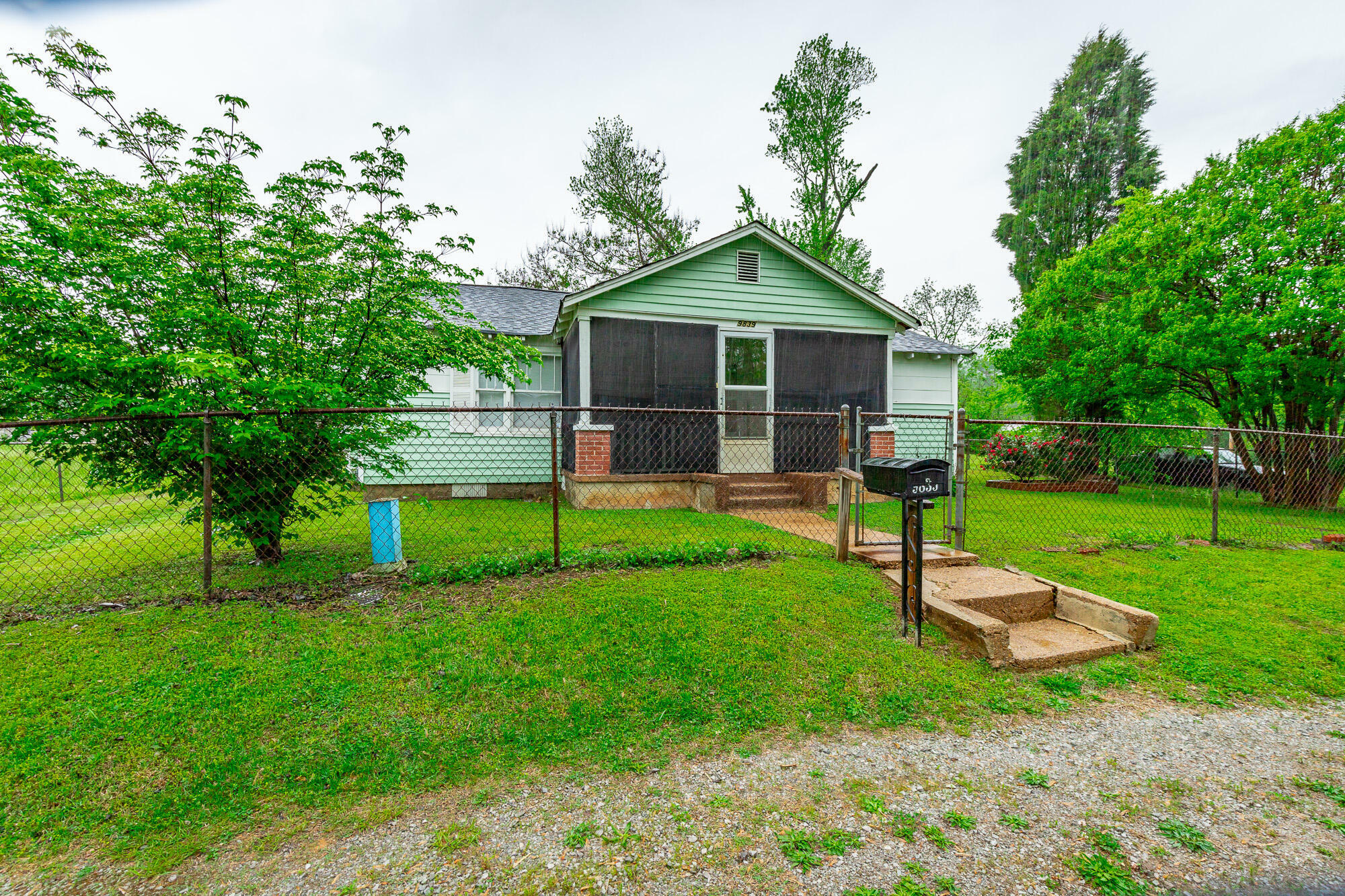 Property Photo: 9839 Walnut Street TN 37379