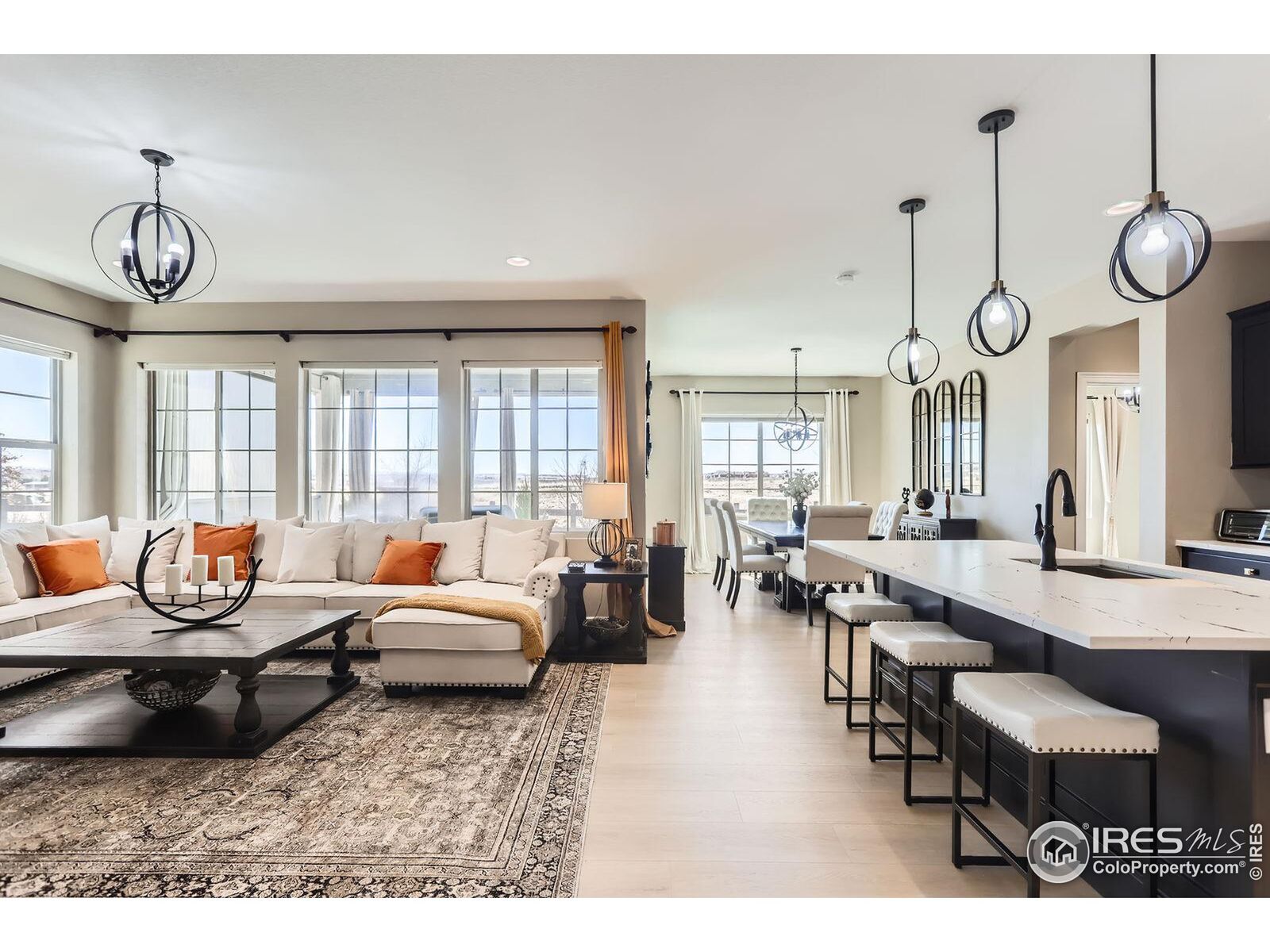 Property Photo:  600 Grenville Cir  CO 80516 