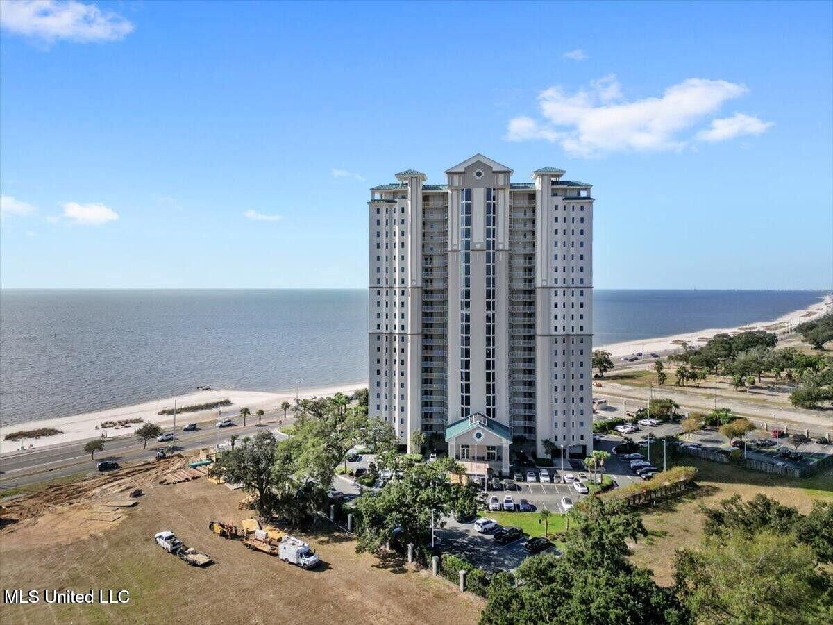 Property Photo:  2668 Beach Boulevard  MS 39531 