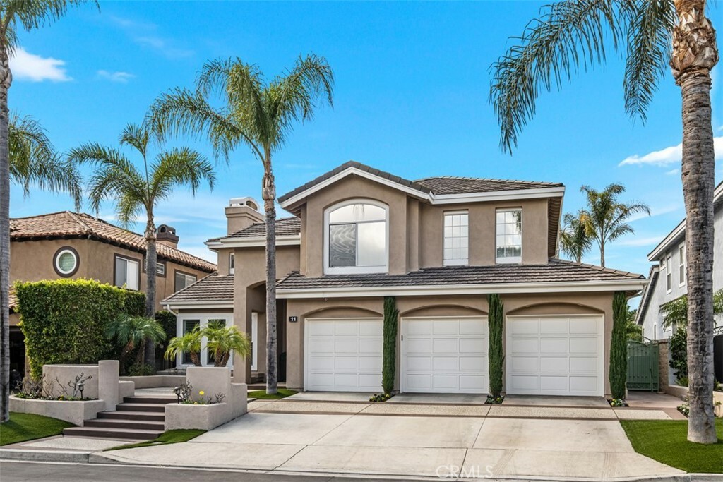 Property Photo: 11 Riviera CA 92679
