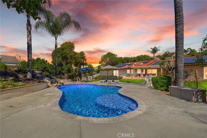 Property Photo:  29825 Puesta Del Sol  CA 92591 