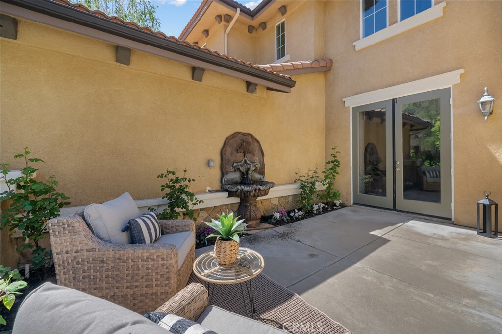 Property Photo: 24837 Greensbrier Drive CA 91381