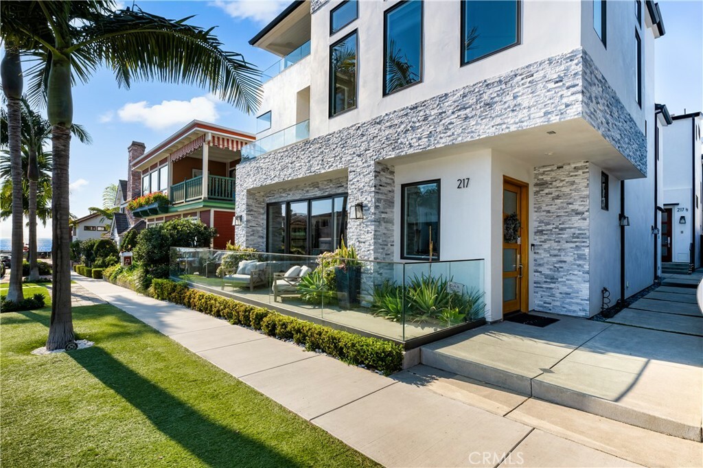 Property Photo: 217 1/2 Marguerite Avenue CA 92625