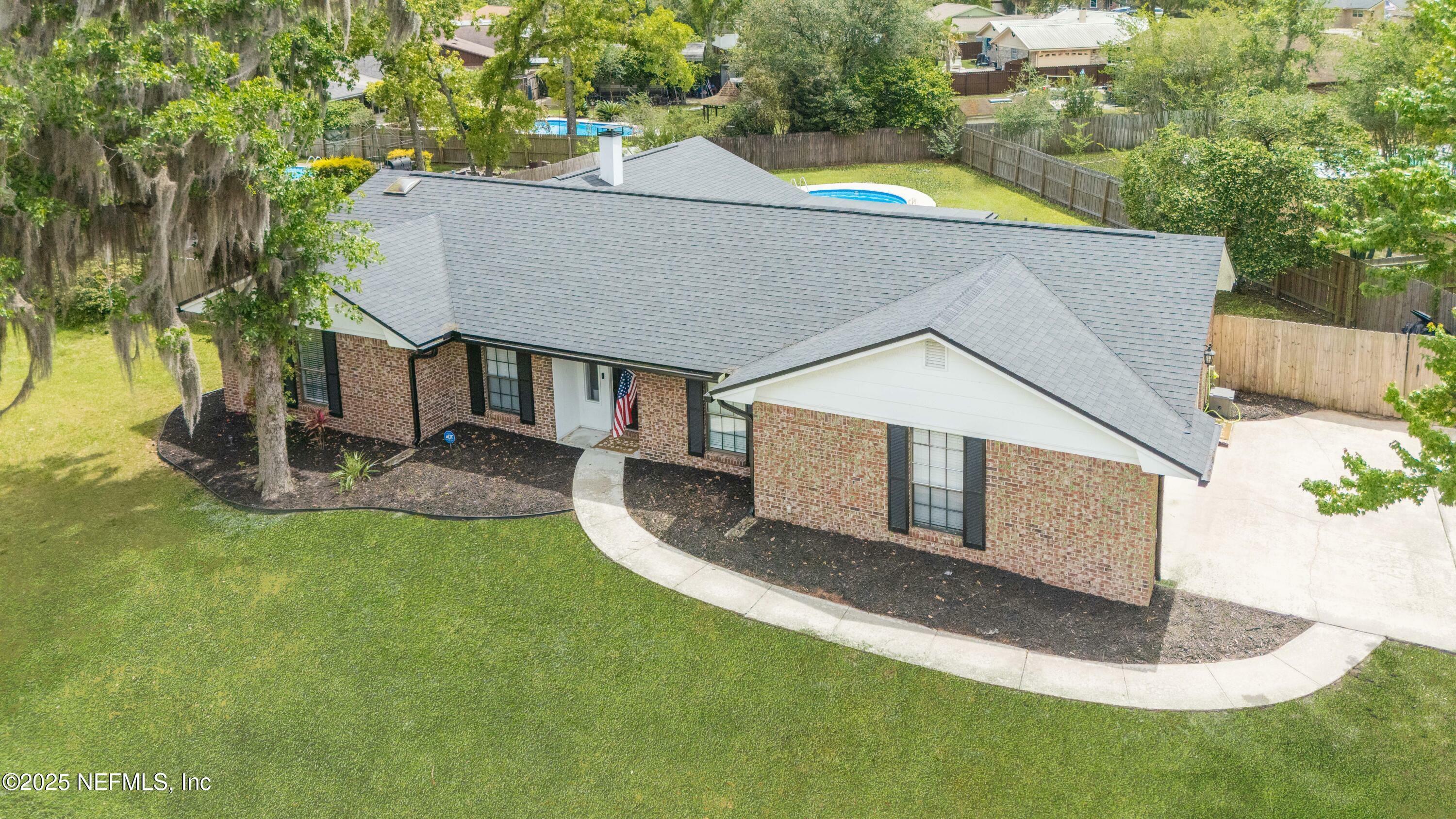 Property Photo: 619 Harrison Avenue FL 32065