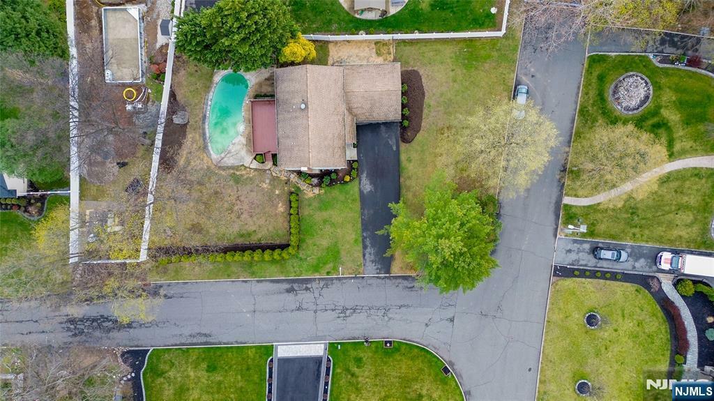 Property Photo: 6 Giegel Court NJ 07481