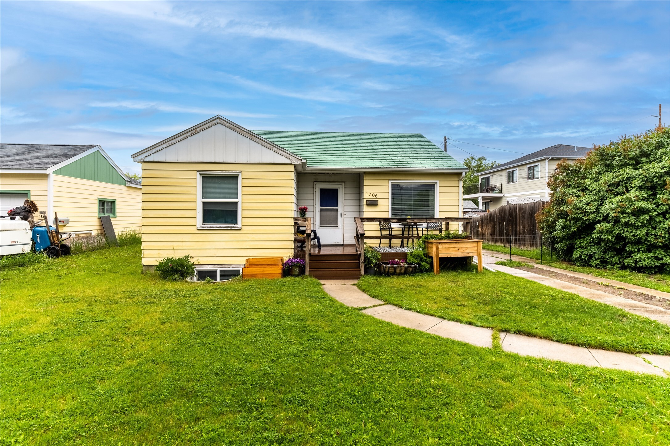 Property Photo: 1706/1710 S 13th Street W MT 59801