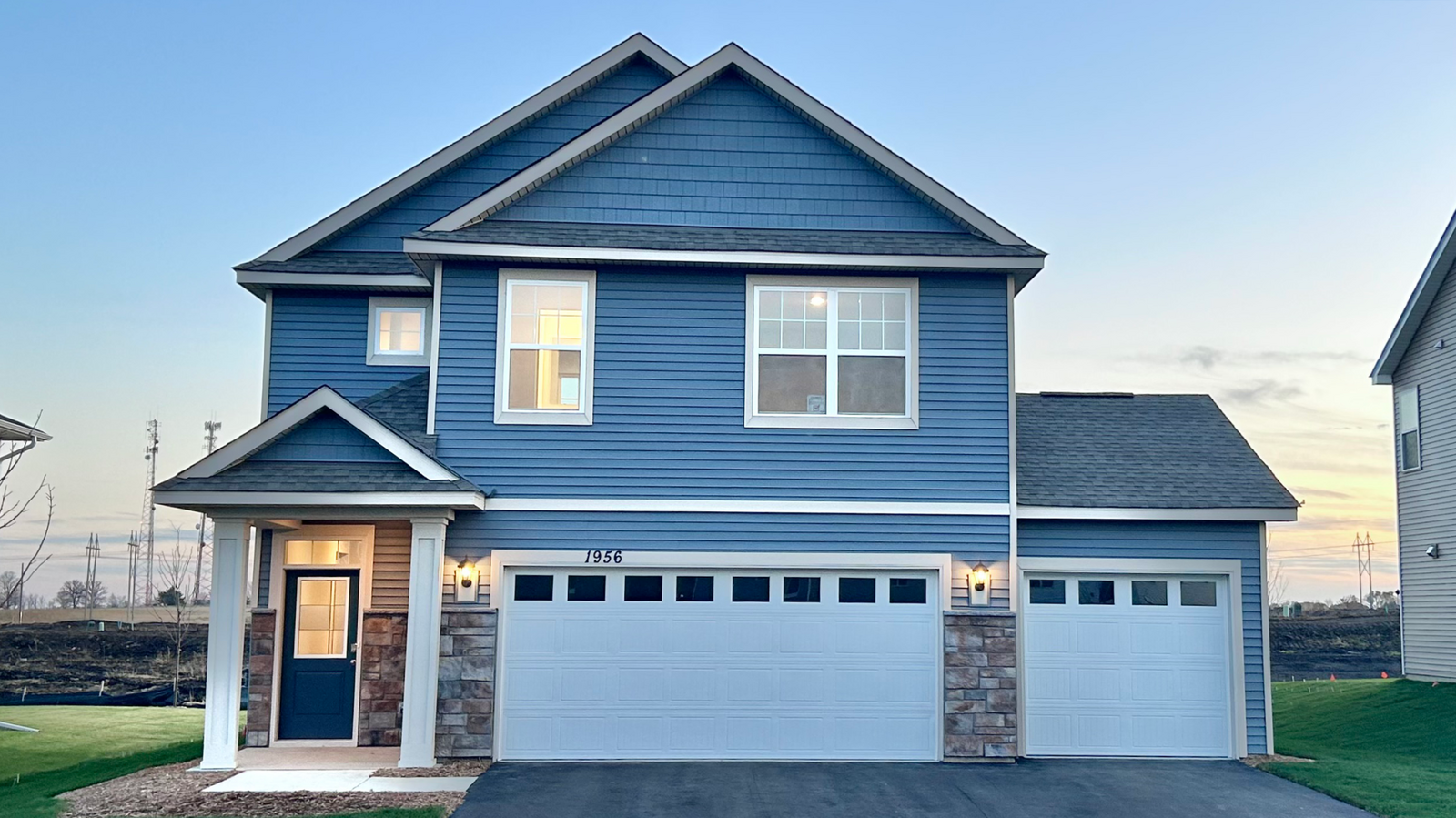 Property Photo:  17026 Draper Way  MN 55044 