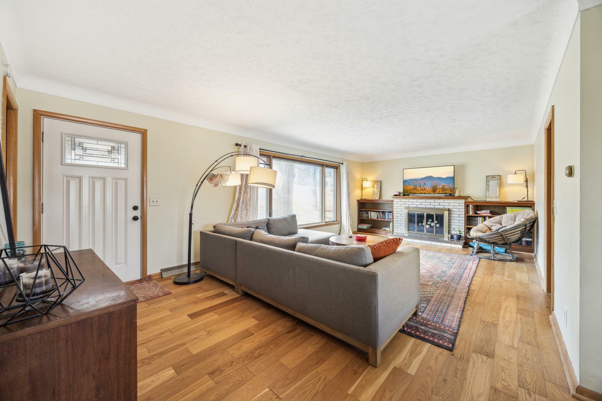Property Photo: 463 Minnesota Street S MN 55003