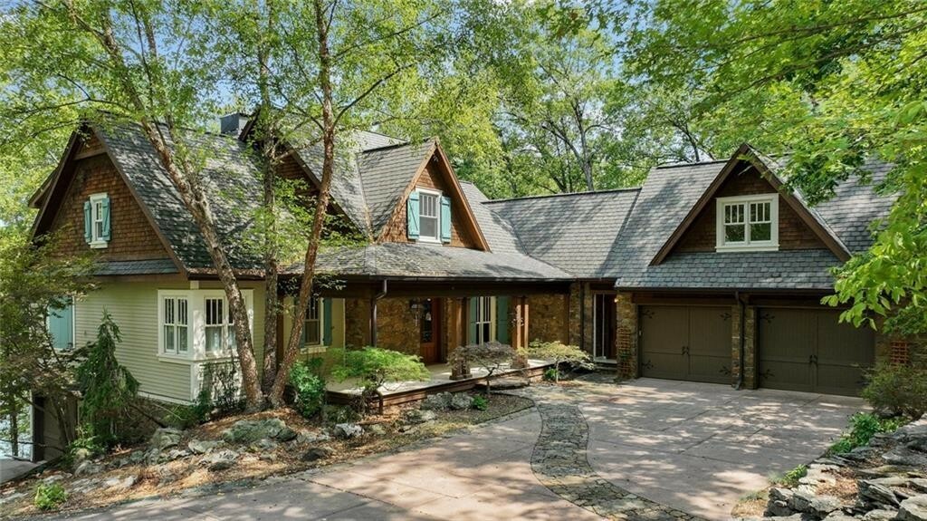 Property Photo: 150 Jackson Cove Crescent AR 72631