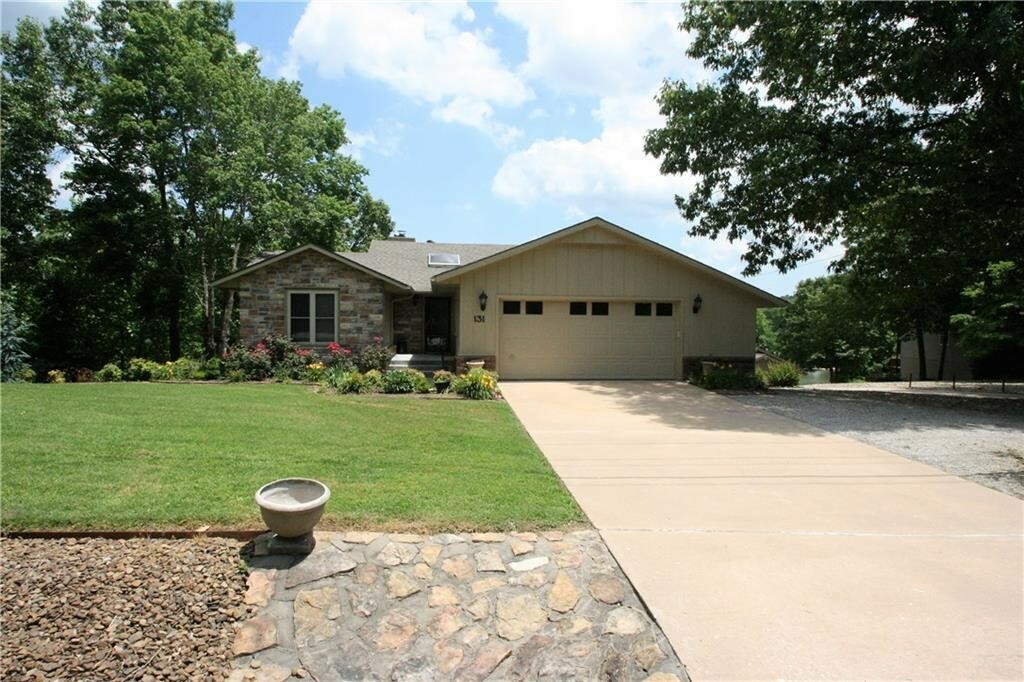 Property Photo: 131 Kinross Drive AR 72715