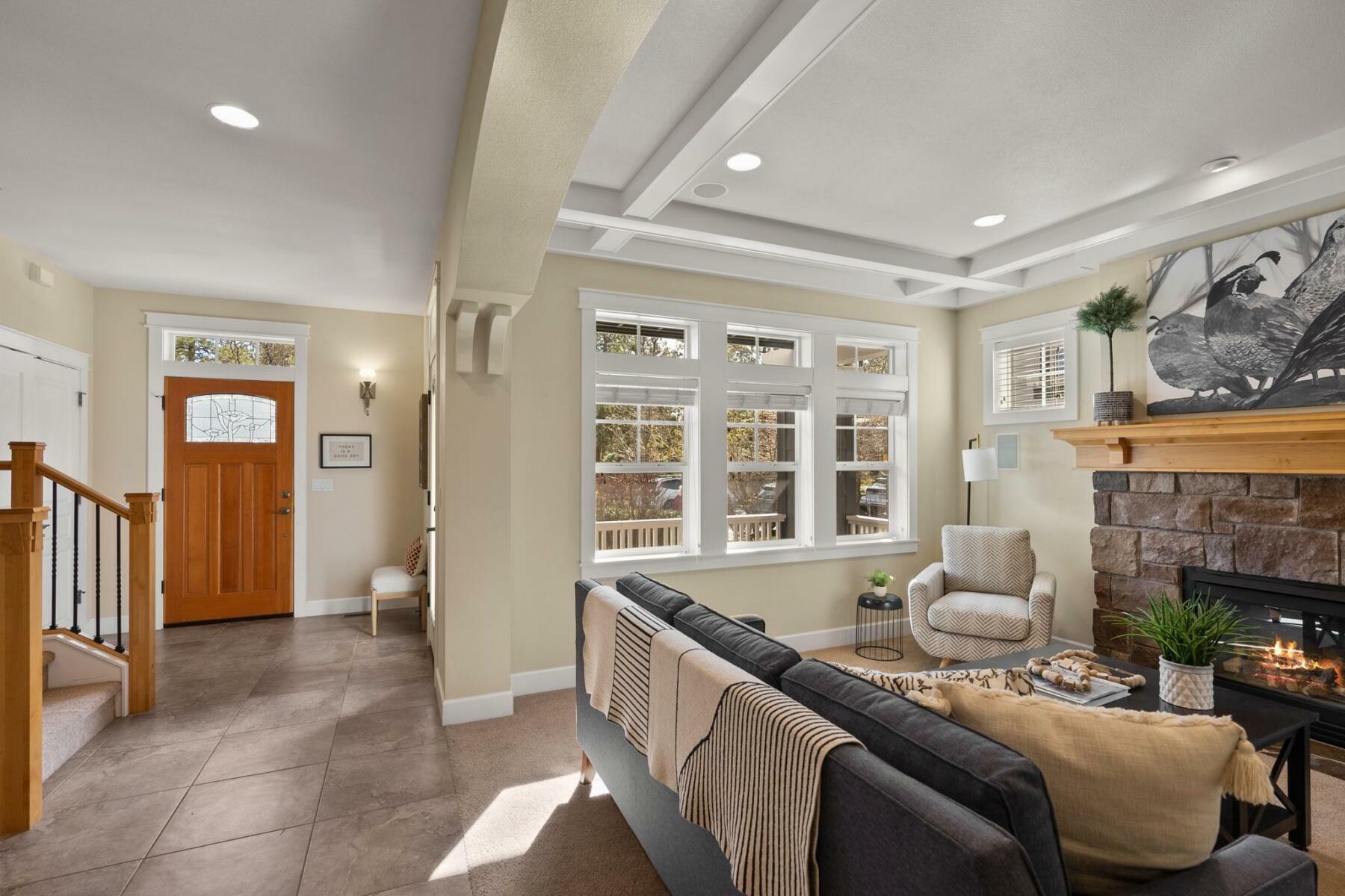 Property Photo: 2645 NW Crossing Drive OR 97703