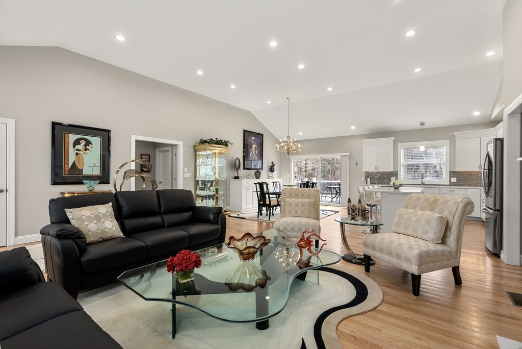 Property Photo: 17 Sunny Crest Ln MA 01007