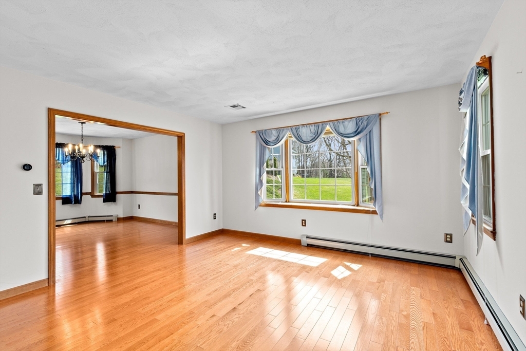 Property Photo:  19 Crestview Dr  MA 01756 