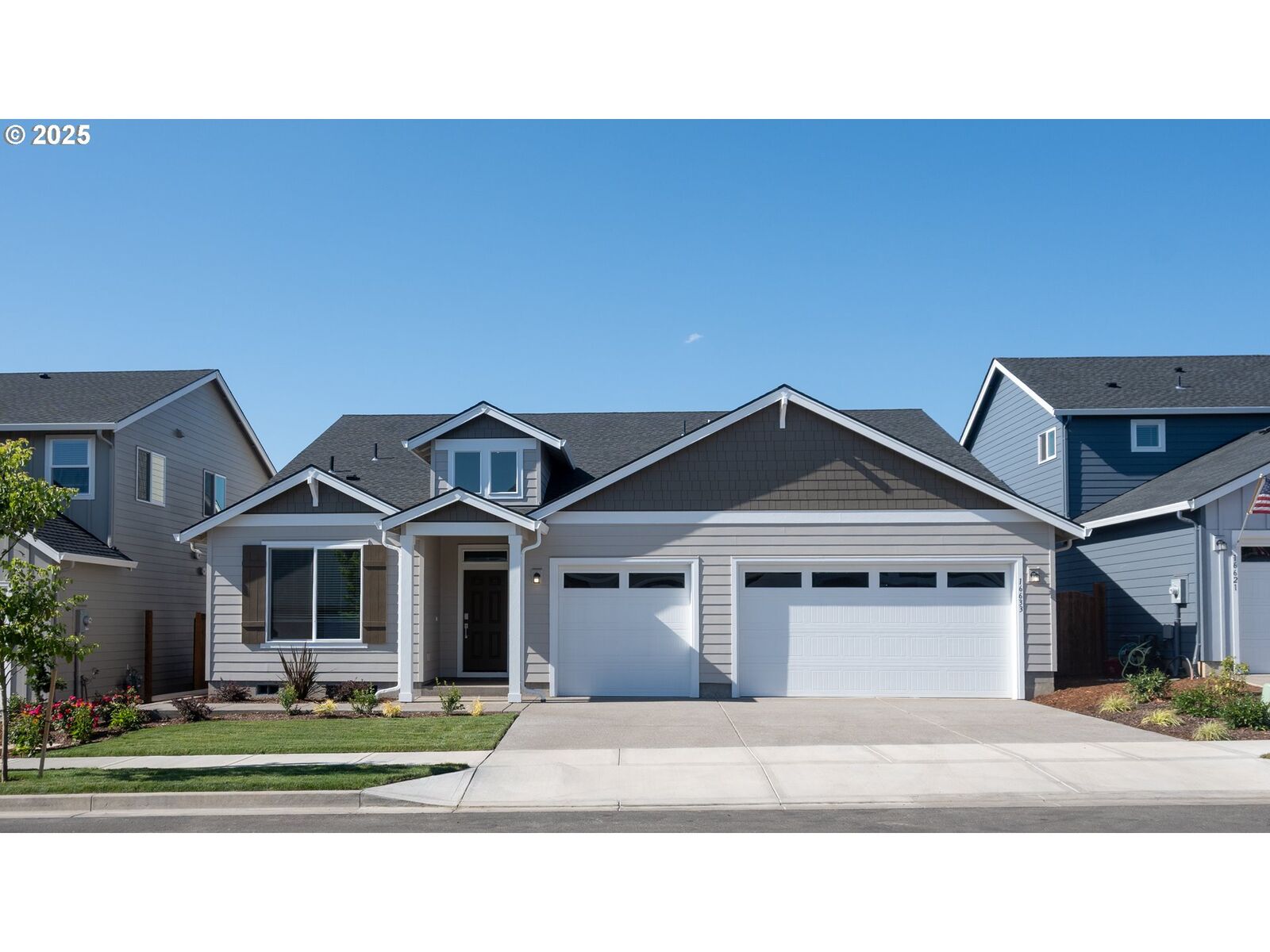 Property Photo: 16633 SW Everton St OR 97224