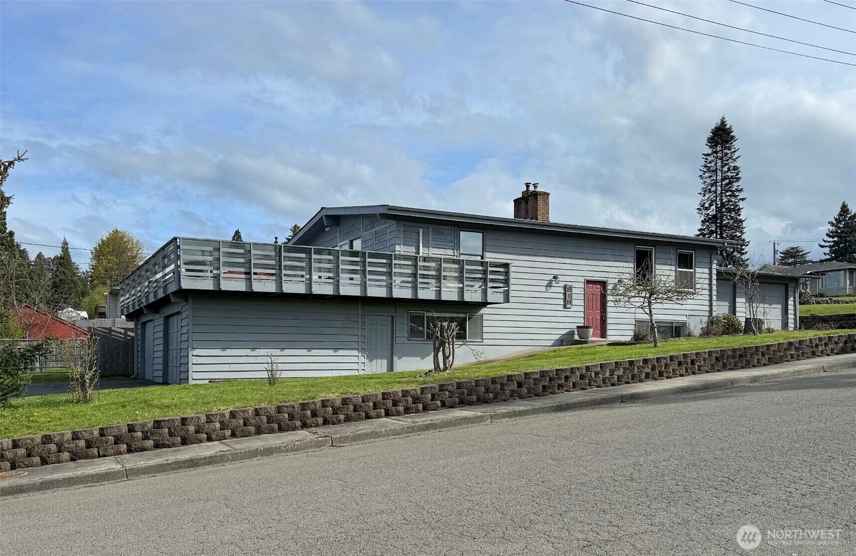 Property Photo: 819 S G Street WA 98363