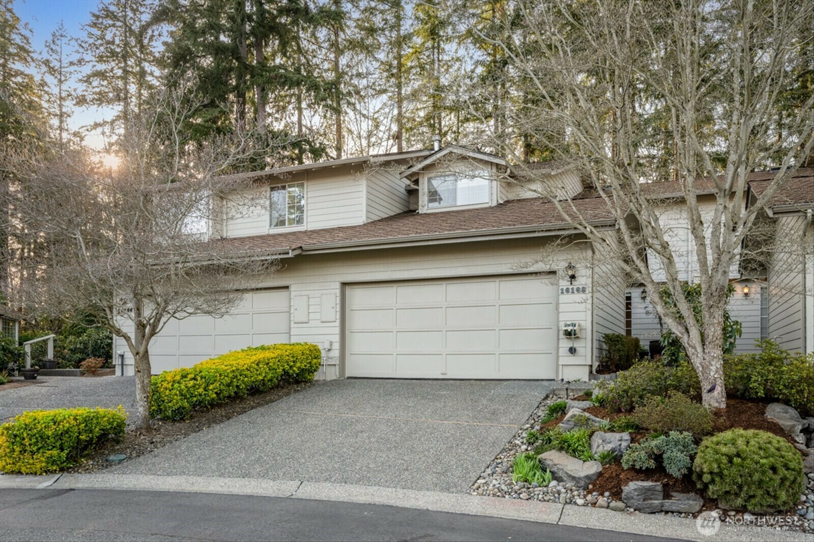 16168 SE 33rd Circle 1502  Bellevue WA 98008 photo