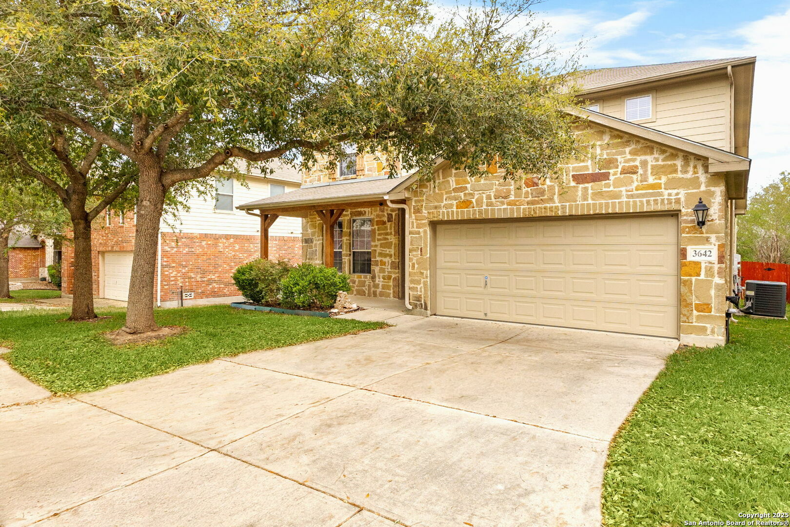 Property Photo: 3642 Pinyon Pine TX 78261