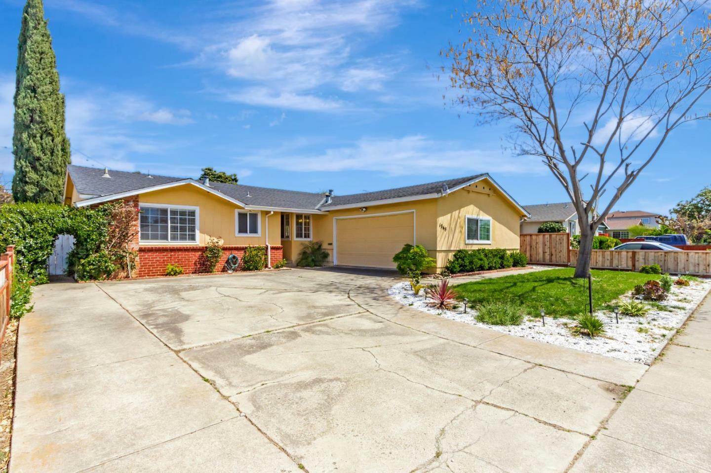 1368 Sunshadow Lane  San Jose CA 95127 photo