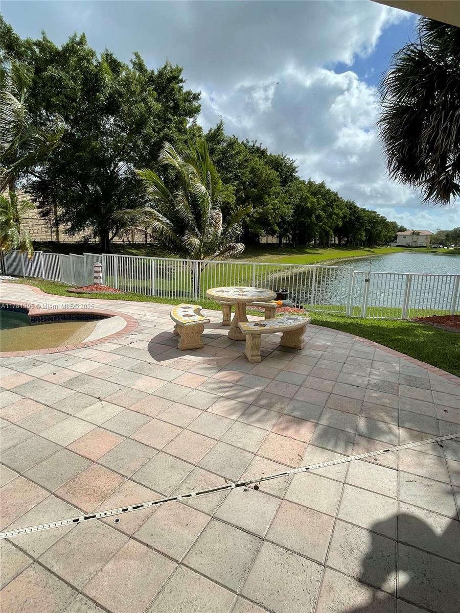 Property Photo: 4201 SW 126th Ave FL 33027